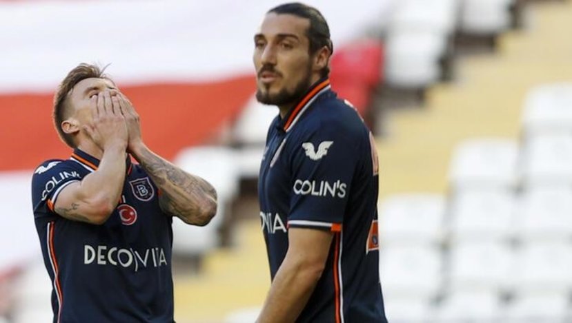 Başakşehir moralsiz