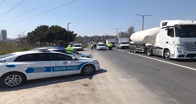 Emniyet şeridini ihlal eden sürücü drone ile yakalandı