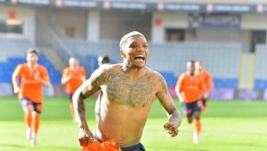 Başakşehir Junior Fernandes’le yollarını ayırdı!