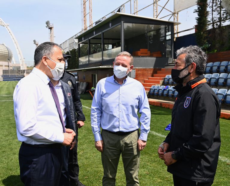Vali Yerlikaya, Başakşehir Futbol Kulübü’nü Ziyaret Etti