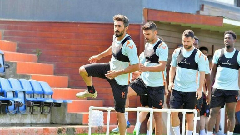 Başakşehir çifte gitti
